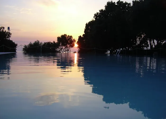 Отель Illicini Stabilimento Balneare E